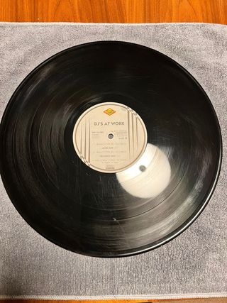 Disco Vinilo DJ’S AT WORK BALLOON el globo