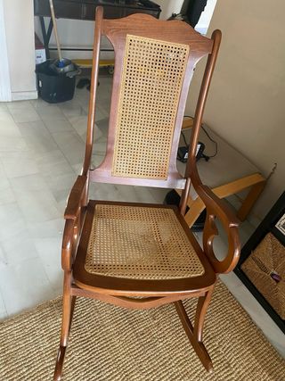 Mecedora de madera