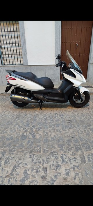 Kymco super dink 125i NUEVA