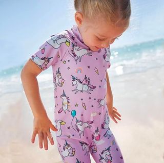 Traje de baño 3 años unicornio NUEVO!!