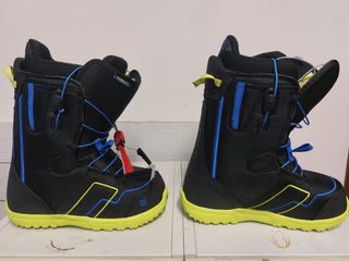 Scarponi Burton per tavola