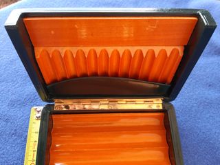 Caja años 70  tabaco nueva