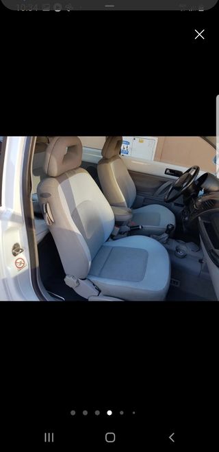 Volkswagen Beetle 2000