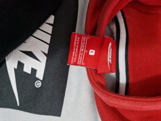 Felpa Nike tg 12/13 anni