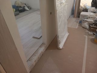 instalación Piso laminado parquet Ac5 local casa 
