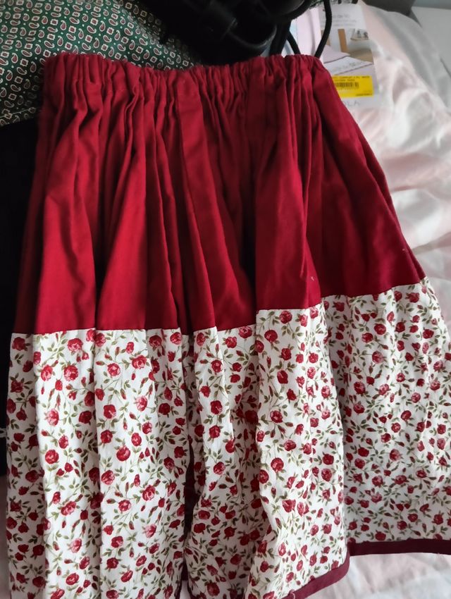 Traje típico vasco/ baserritarra niña