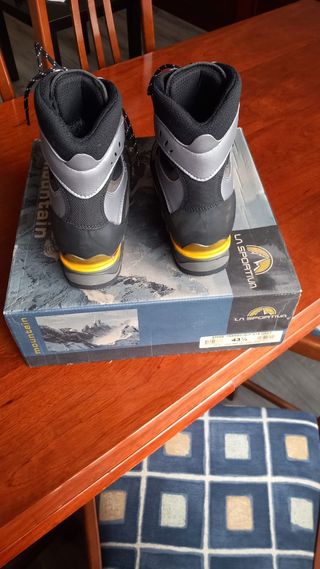 Botas alpinismo La Sportiva