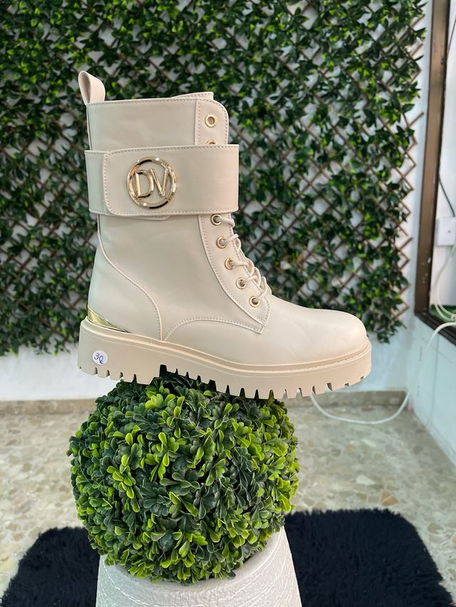 Botines beige. 37,39,40,41