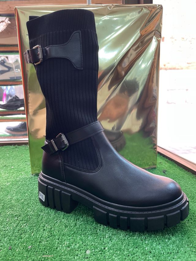 Bota negras  36  4041