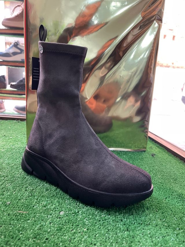 Bota gris 25€ 36,37,38,39,40,41