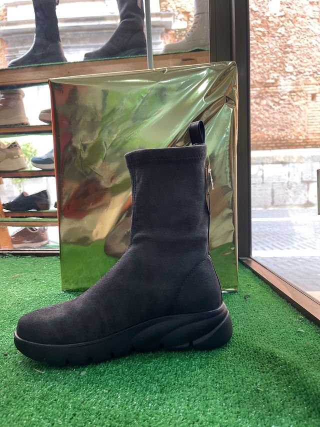 Bota gris 25€ 36,37,38,39,40,41