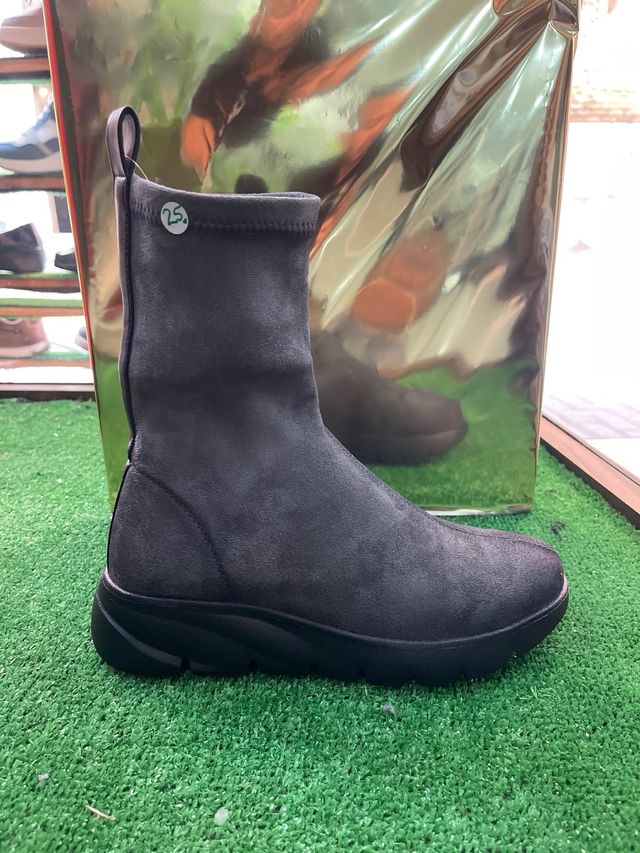 Bota gris 25€ 36,37,38,39,40,41