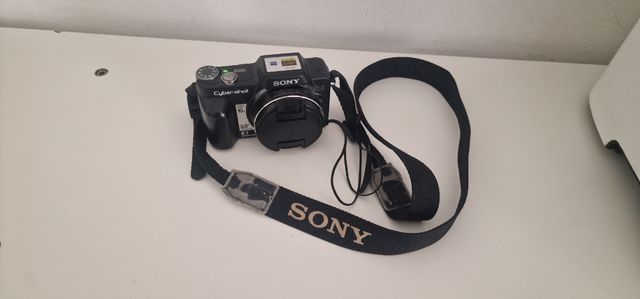 Sony Cybershot DSC-H10