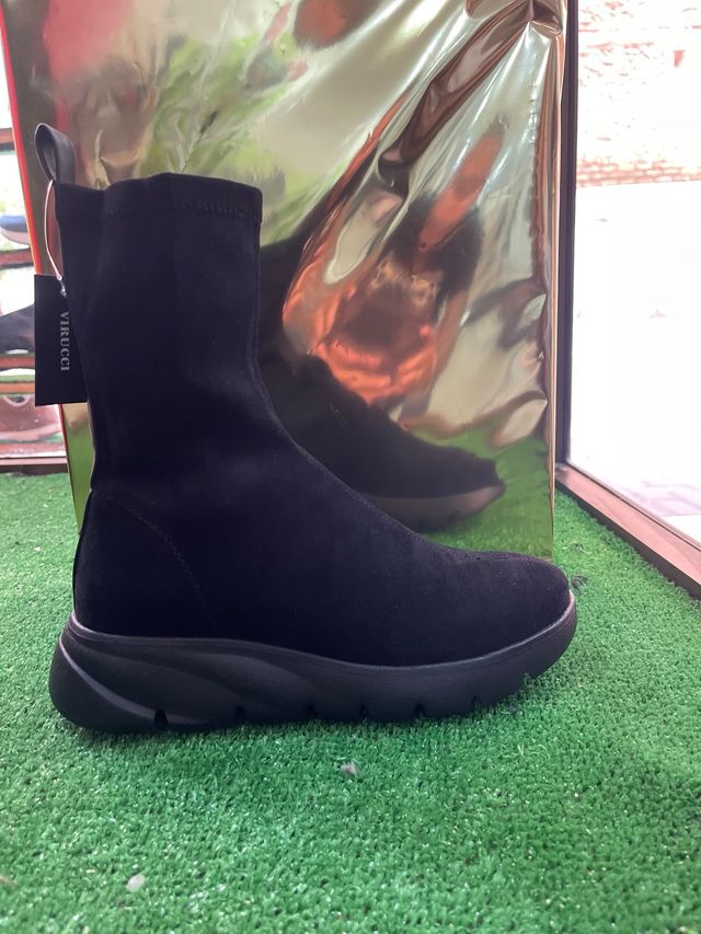 Botas negras tallas 36, 38,39, 40,41