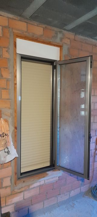 Ventana aluminio anodizado