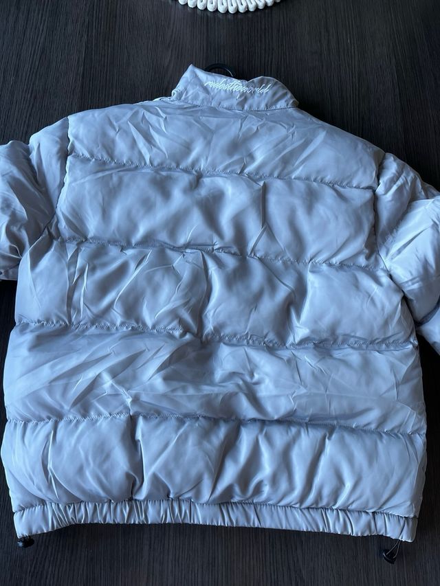 Chaqueta Corteiz gris