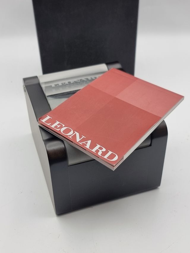 Caja de reloj Leonard