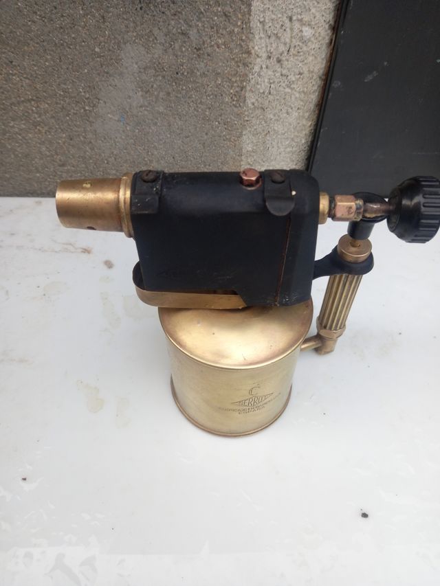 Soplete de gasolina antigua