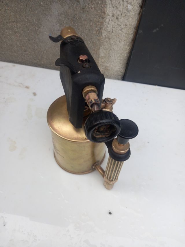 Soplete de gasolina antigua