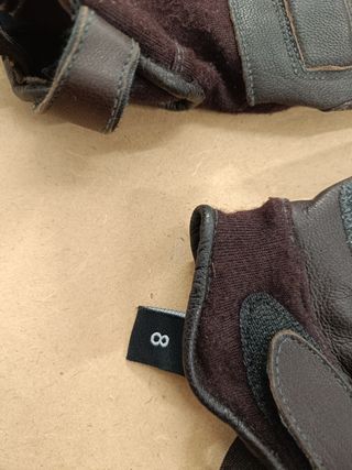 Guantes protección y rodillera