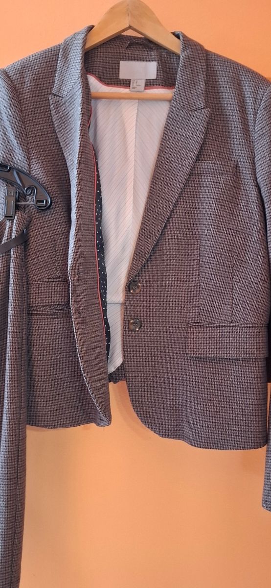 Traje chaqueta de falda