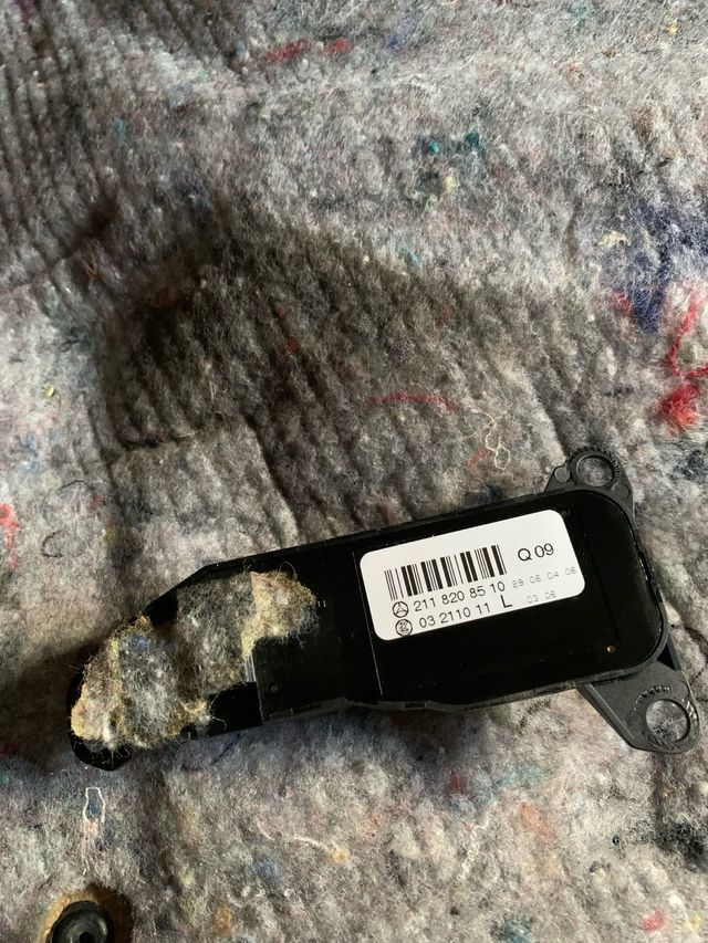 INTERUPTOR MERCEDES E211