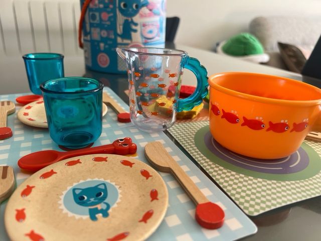 Set cocina DJECO a la mesa gatitos