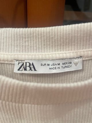 Camiseta blanca nudos zara