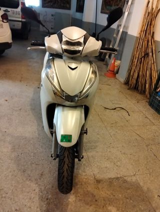MOTO HONDA SH 300A 2015