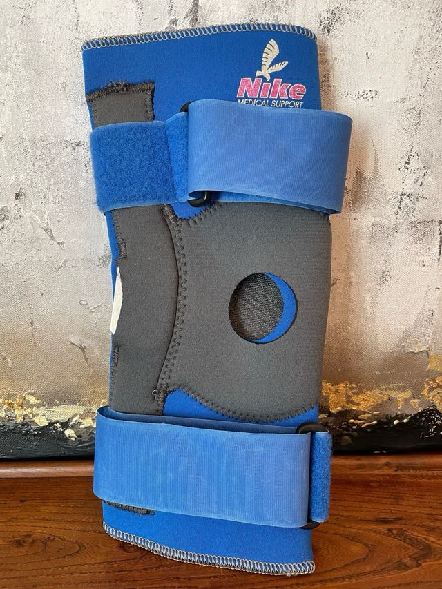 Tutore per ginocchio Nike medical support