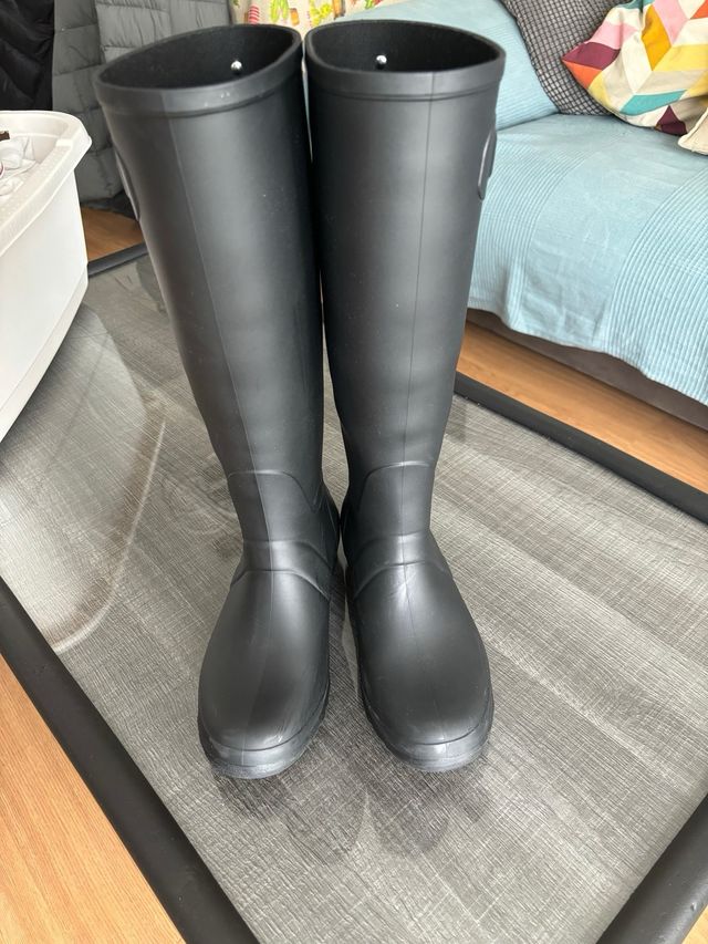 Botas igor negras talla 38