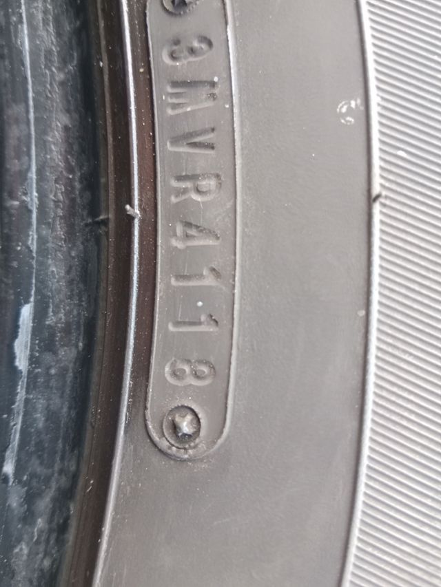 E(20) 235.55.18.100H Dunlop