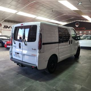 Renault Trafic 2.5Dci.Con libro de mantenimiento.