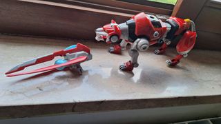 Voltron Rosso Deluxe 20cm