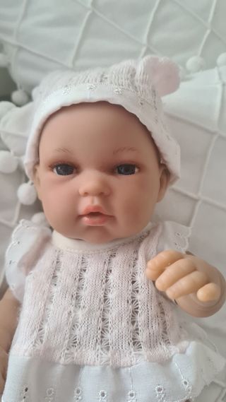 Muñeca bebé Arias. 32cms.