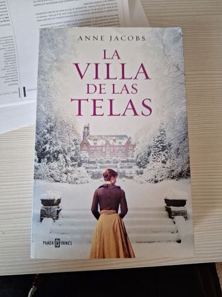 Novela. La villa de las telas
