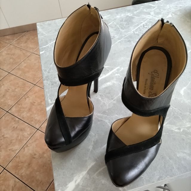 Scarpe da donna décolleté.