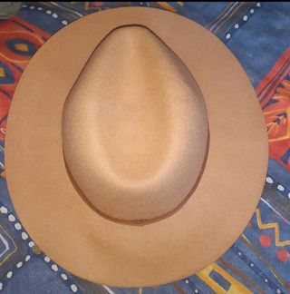 Sombrero de mujer, Parfois.