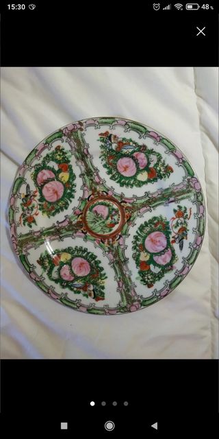 Piatto cinese in porcellana