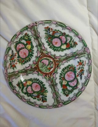 Piatto cinese in porcellana