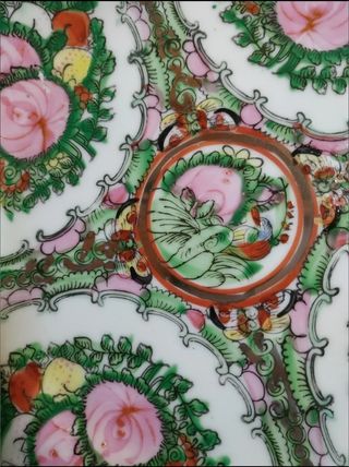 Piatto cinese in porcellana