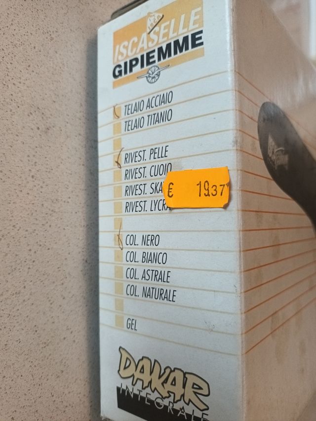 Sella Iscaselle Dakar Nos vera pelle