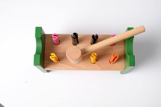 Juguete martillo de madera. Ikea