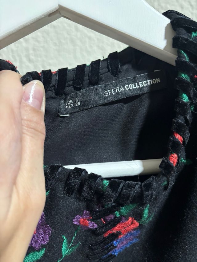 Vestido de invierno negro de Sfera