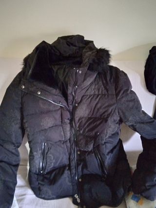 Chaqueta plumas desigual