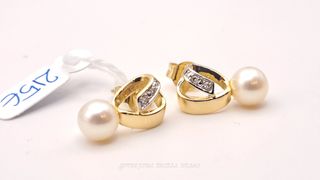 Pendientes Oro 18K con Diamantes y Perla Natural