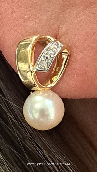 Pendientes Oro 18K con Diamantes y Perla Natural