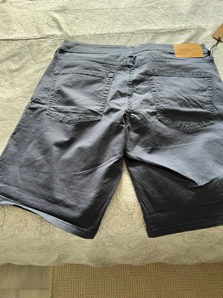 PANTALON CORTO HOMBRE