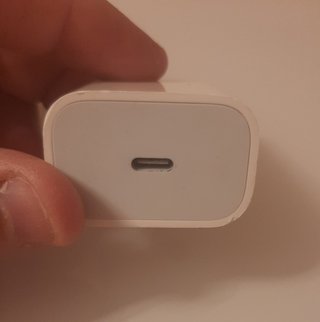 CARGADOR/ADAPTADOR APPLE 20W