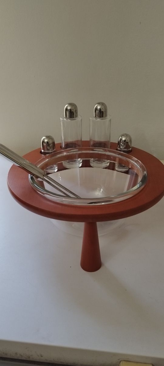 Insalatiera cucina con saliera